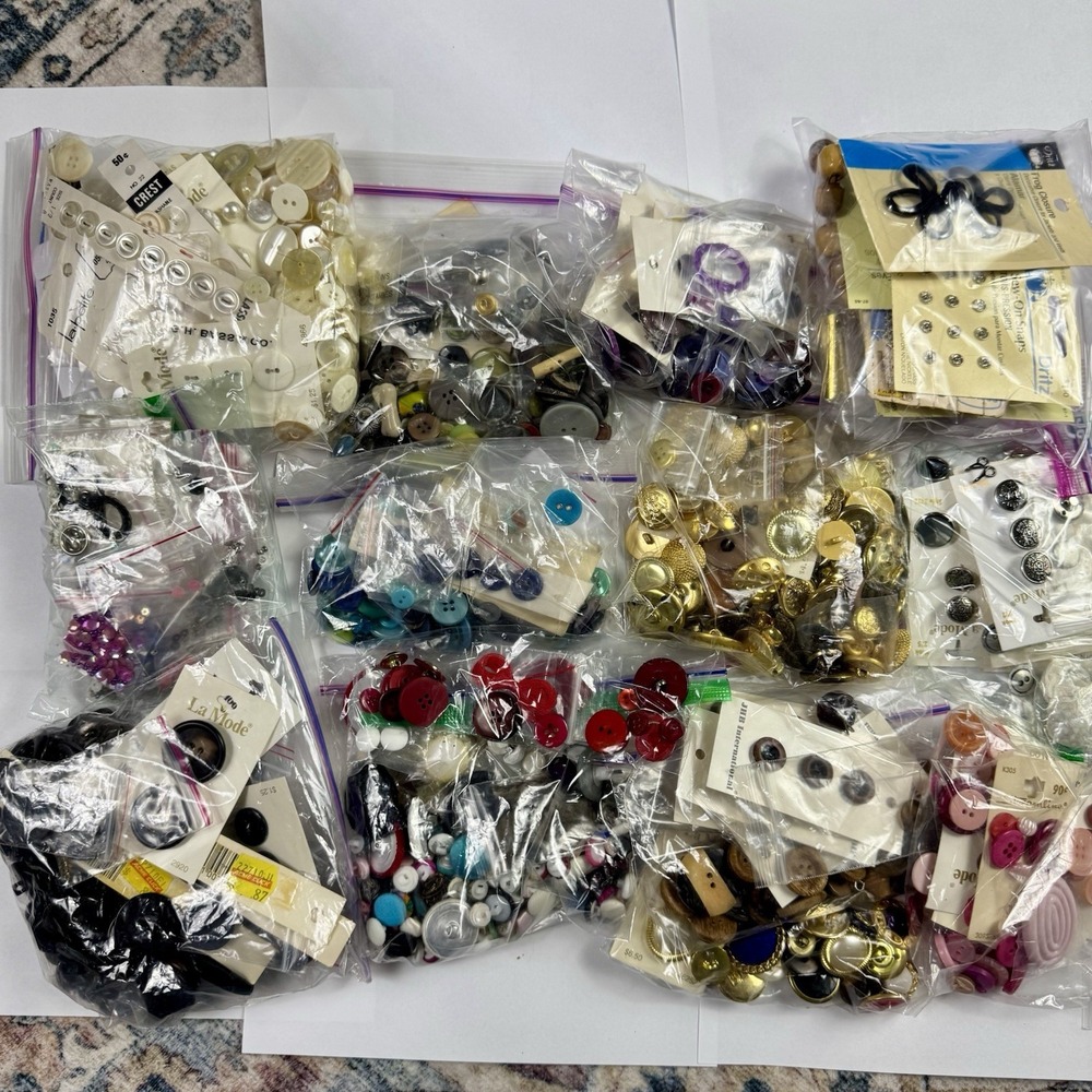 3+ lb Vintage Buttons Lot Color Sorted Mother of Pearl Carded Crafts Sewing - Picture 2 of 16